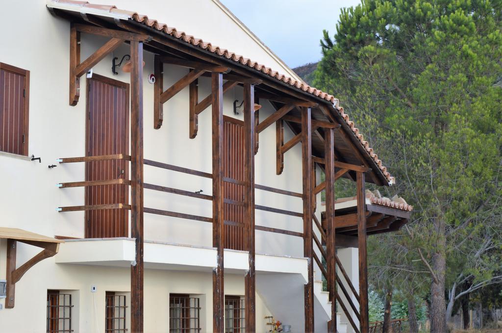 Vila Agriturismo Pattina Pettineo Exteriér fotografie